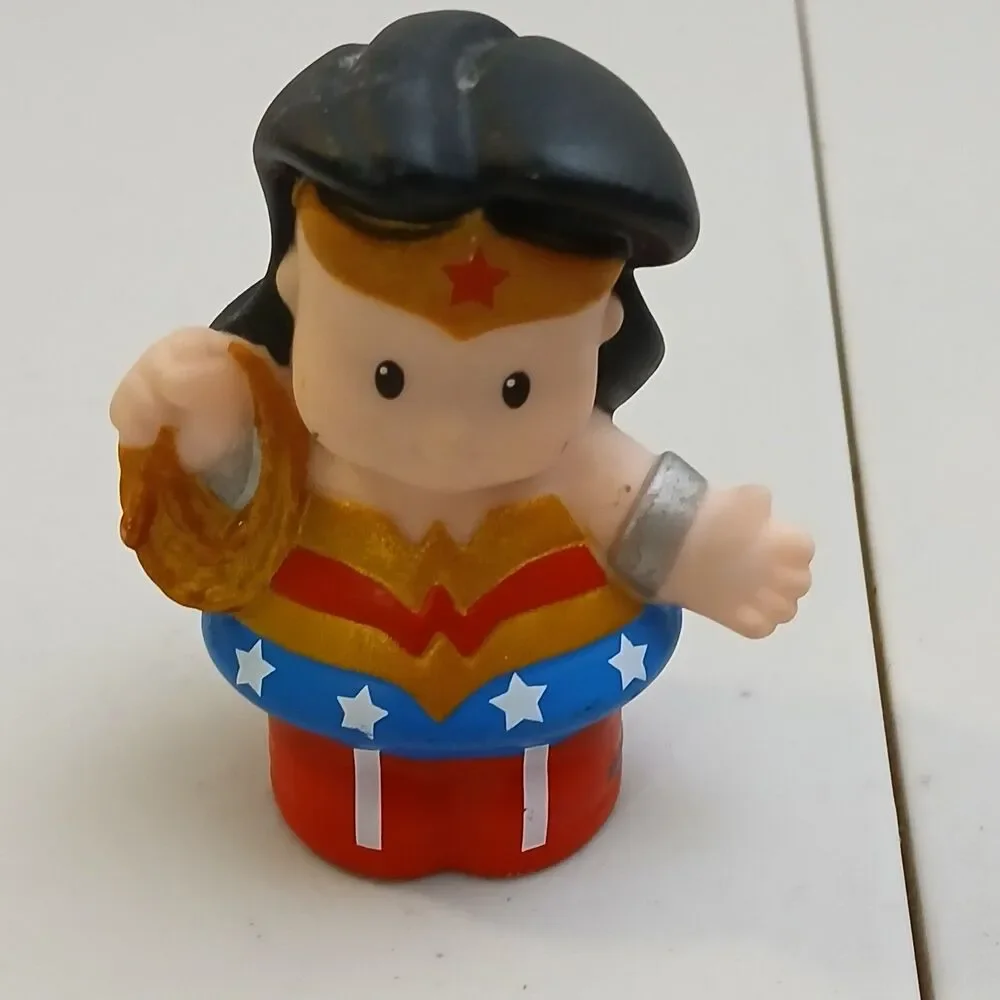 Fisher Price DC Superfriends Little People Set of 5 Superhero Figurine Toys 2.5